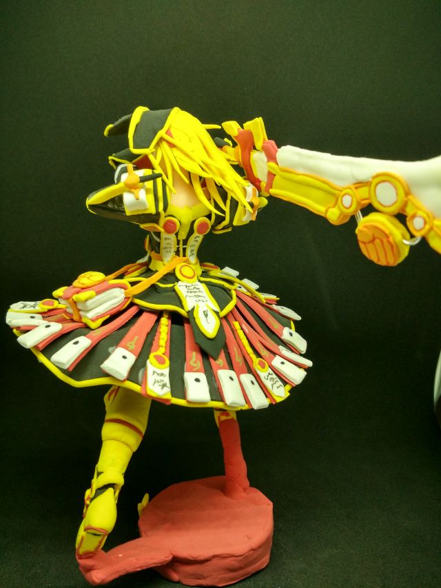 玩家手工作品 娘化的魔兽经典套装与神器