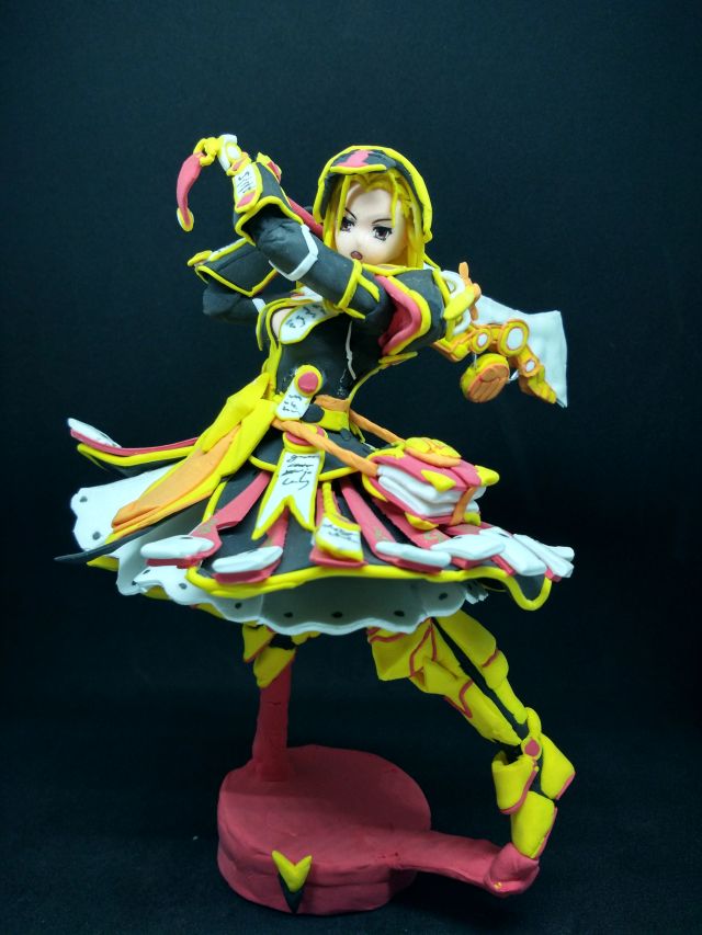 玩家手工作品 娘化的魔兽经典套装与神器